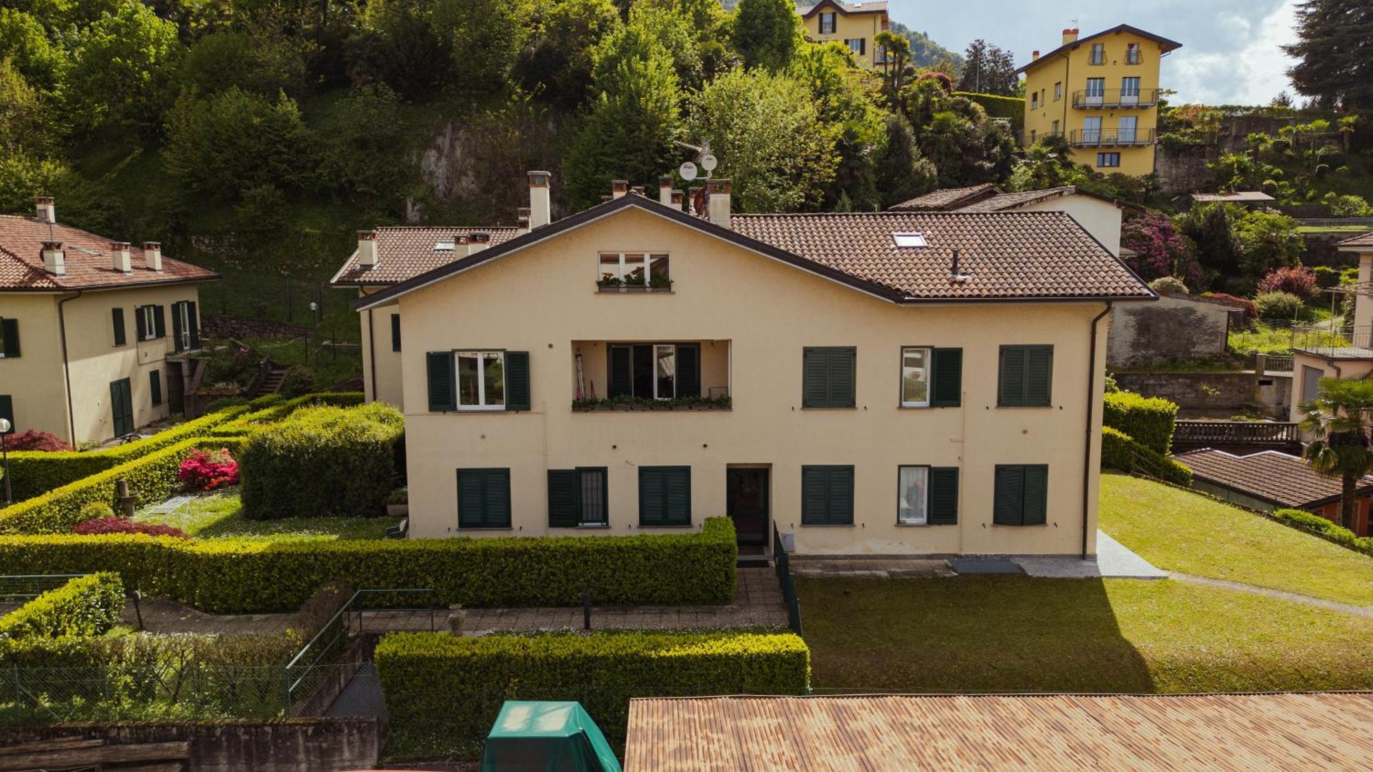 Guggiate - Seta Appartement *